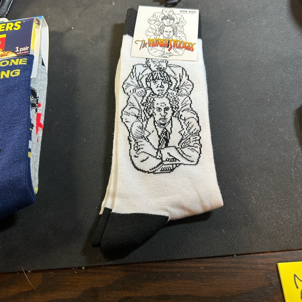 Random NWT Socks (Actor/Singer/Movie/Food/etc) 1Ct - Picture 5 of 12